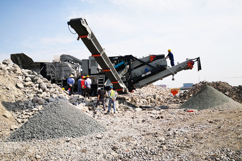 80-150 Ton Per Hour Mobile Crushing Production Line for Construction Waste