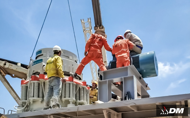 How Tracked Mobile Crushers Reduce Aggregate Costs {dongmeng cone crusher}