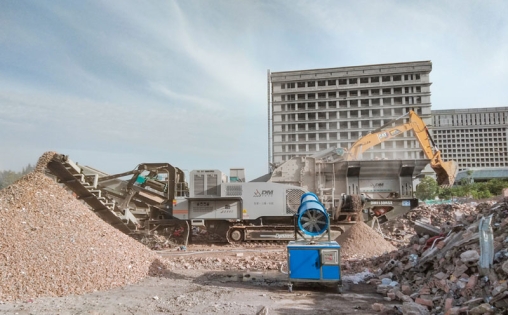 Mobile Crushing Station: Core Equipment for Construction Waste Recycling