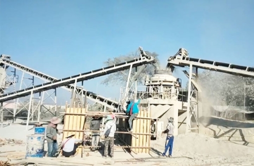 Project case of 280 tons per hour diabase crushed stone production line