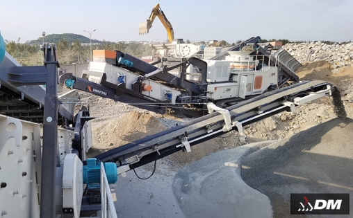 The "Mobile Fortress" for Hard Rock Crushing: Dongmeng Tracked Mobile Cone Crushing Station Redefines Medium and Fine Crushing Operations